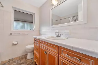 2142 NE 17th Avenue, Wilton Manors, FL 33305 - Photo 15