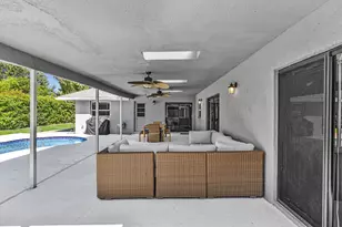 1021 Cherry Ln, Wellington, FL 33414 - Photo 19