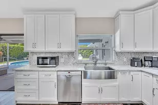 1021 Cherry Ln, Wellington, FL 33414 - Photo 53