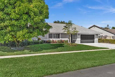 1021 Cherry Lane, Wellington, FL 33414 - Photo 11