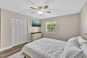 1021 Cherry Ln, Wellington, FL 33414 - Photo 29