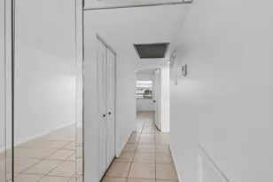 4028 Hythe B, Boca Raton, FL 33434 - Photo 31