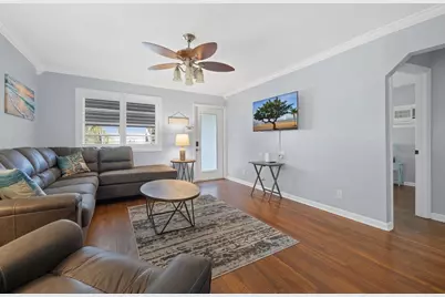 101 E 25th Street, West Palm Beach, FL 33404 - Photo 7