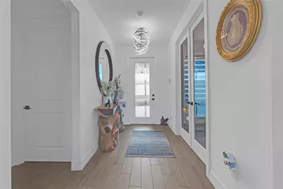 4566 Silverwood Lane N, Oakland Park, FL 33309 - Photo 3