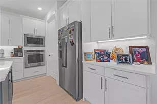 4566 Silverwood Ln N, Oakland Park, FL 33309 - Photo 11