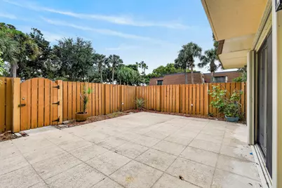 2405 24th Court, Jupiter, FL 33477 - Photo 3