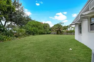 2219 W Pineridge Ct, Delray Beach, FL 33444 - Photo 13