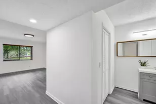 310 Lakeview Dr, Weston, FL 33326 - Photo 17