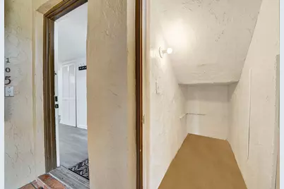310 Lakeview Drive #105, Weston, FL 33326 - Photo 3