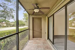 310 Lakeview Dr, Weston, FL 33326 - Photo 31