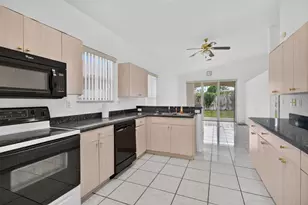 900 SE 2nd Ave, Dania Beach, FL 33004 - Photo 19