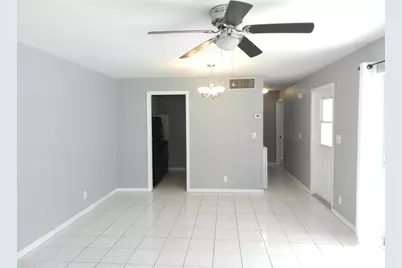 153 West Court, Royal Palm Beach, FL 33411 - Photo 3