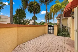 42 Uno Lago Dr, Juno Beach, FL 33408 - Photo 7