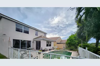 180 Kensington Way, Royal Palm Beach, FL 33414 - Photo 3