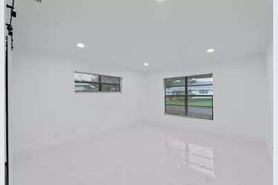 9880 Chestnut Tree Terrace #B, Boynton Beach, FL 33436 - Photo 11