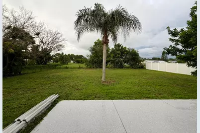 341 SW Belmont Circle, Port Saint Lucie, FL 34953 - Photo 13