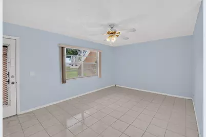 386 Capri I, Delray Beach, FL 33484 - Photo 5