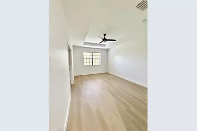 10199 Wellington Parc Drive, Wellington, FL 33449 - Photo 17