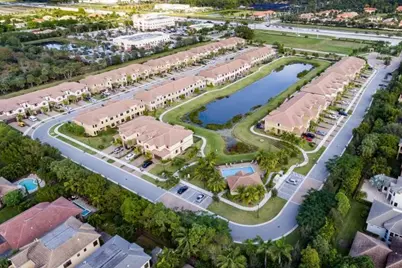 10199 Wellington Parc Drive, Wellington, FL 33449 - Photo 3