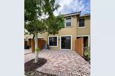 10199 Wellington Parc Drive, Wellington, FL 33449 - Photo 13