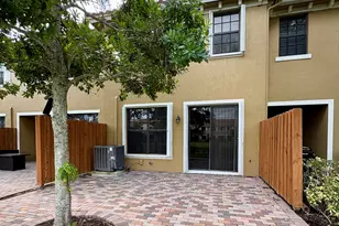 10199 Wellington Parc Dr, Wellington, FL 33449 - Photo 13