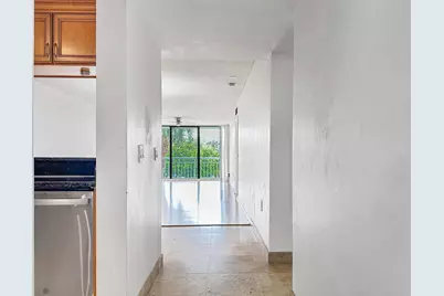 2761 Village Boulevard #306, West Palm Beach, FL 33409 - Photo 3