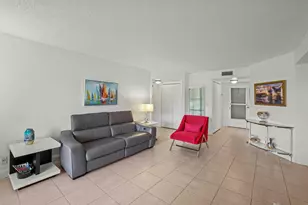 3871 Via Poinciana, Lake Worth, FL 33467 - Photo 5