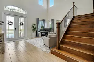 2475 NE Evinrude Cir, Jensen Beach, FL 34957 - Photo 9