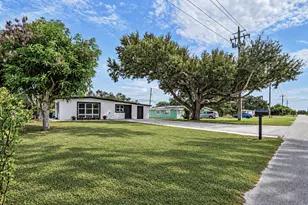 114 21st St SW, Vero Beach, FL 32962 - Photo 3