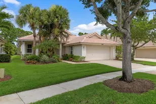 9110 Bay Harbour Cir, West Palm Beach, FL 33411 - Photo 3