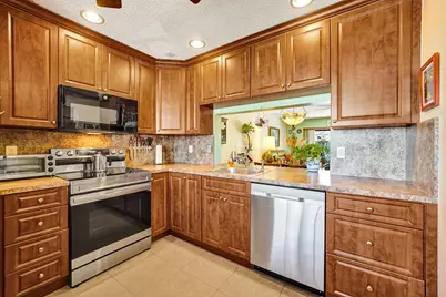 10772 NW 11th Street, Pembroke Pines, FL 33026 - Photo 1
