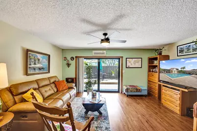 10772 NW 11th Street, Pembroke Pines, FL 33026 - Photo 15