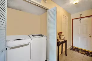 10772 NW 11th St, Pembroke Pines, FL 33026 - Photo 27