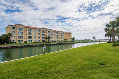 19 Harbour Isle Drive W #106, Fort Pierce, FL 34949 - Photo 15