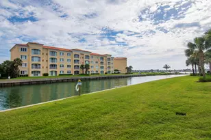 19 Harbour Isle Dr W, Fort Pierce, FL 34949 - Photo 15