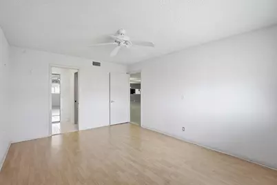 4725 Lucerne Lakes Boulevard E #301, Lake Worth, FL 33467 - Photo 17