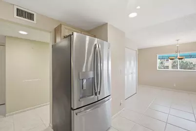 4725 Lucerne Lakes Boulevard E #301, Lake Worth, FL 33467 - Photo 7