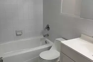 2400 NE 33rd Ave, Fort Lauderdale, FL 33305 - Photo 11