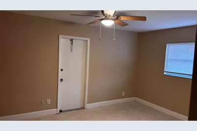 250 NE 40th Street #38, Oakland Park, FL 33334 - Photo 5