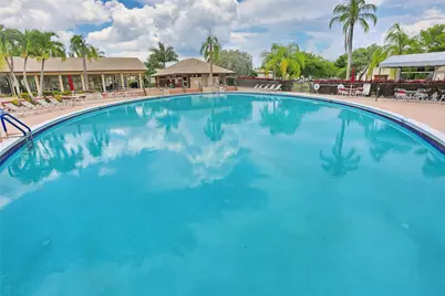 9712 S Belfort Circle, Tamarac, FL 33321 - Photo 33