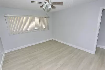 9712 S Belfort Circle, Tamarac, FL 33321 - Photo 23