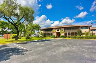 9712 S Belfort Cir, Tamarac, FL 33321 - Photo 5