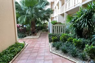 7076 Huntington Ln, Delray Beach, FL 33446 - Photo 3