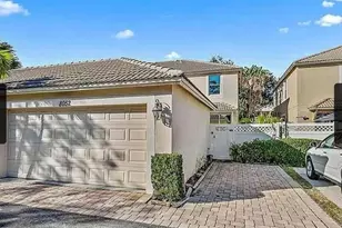 8052 Murano Cir, Palm Beach Gardens, FL 33418 - Photo 3