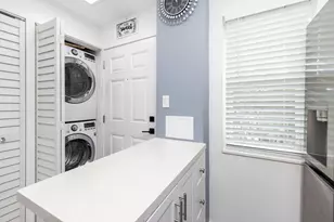 2106 S Cypress Bend Dr, Pompano Beach, FL 33069 - Photo 23