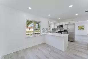 240 NW 5th St, Deerfield Beach, FL 33441 - Photo 3