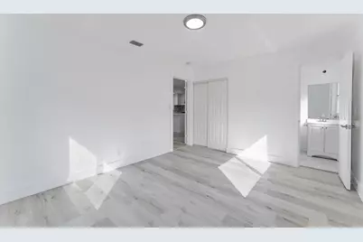240 NW 5th Street, Deerfield Beach, FL 33441 - Photo 5