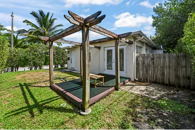 284 Lytton Court, West Palm Beach, FL 33405 - Photo 7