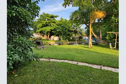 1872 SW 29th Avenue, Fort Lauderdale, FL 33312 - Photo 7