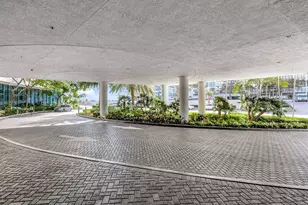 601 NE 36th St, Miami, FL 33137 - Photo 5